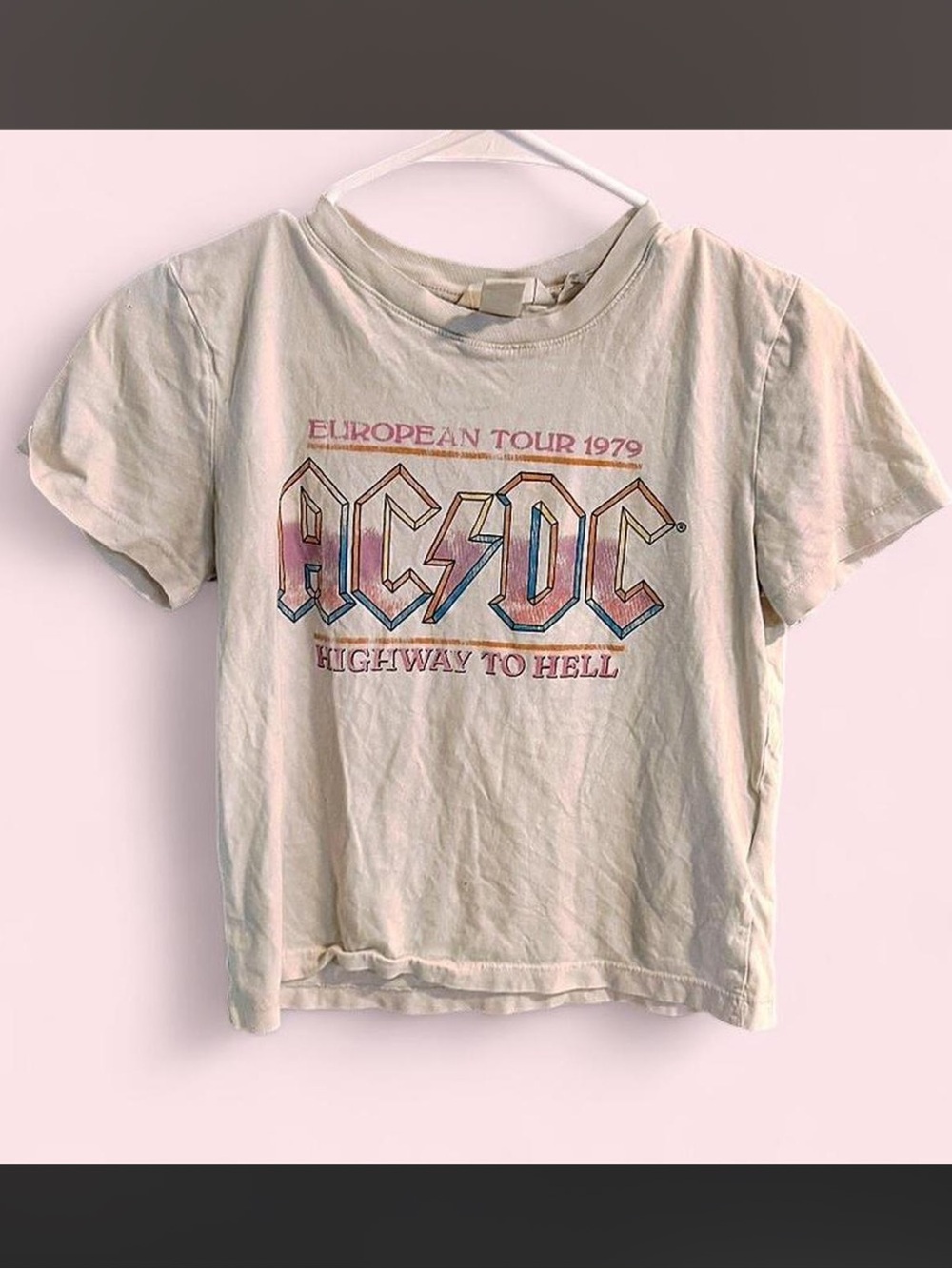 AC/DC Cream Tee with Multicolor 'Highway to Hell' Logo